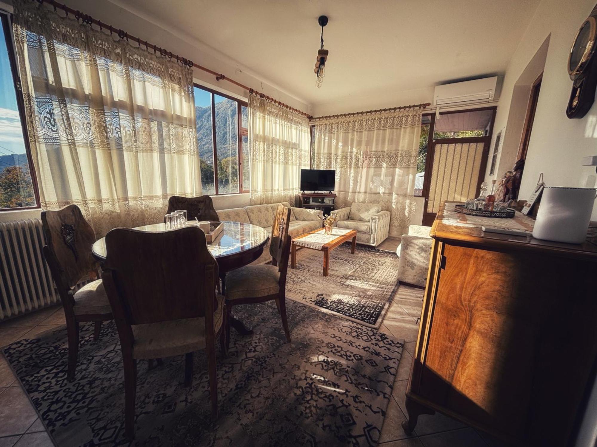 Georgaras Accommodation Platanoussa Εξωτερικό φωτογραφία