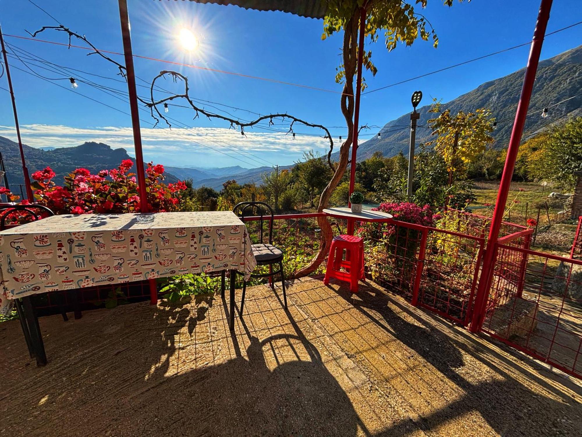 Georgaras Accommodation Platanoussa Εξωτερικό φωτογραφία
