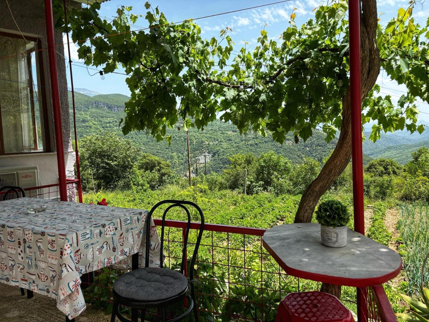 Georgaras Accommodation Platanoussa Εξωτερικό φωτογραφία